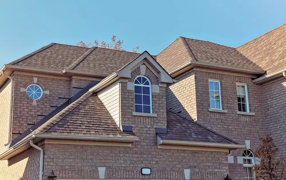 Metal roofing installation in Central Ontario